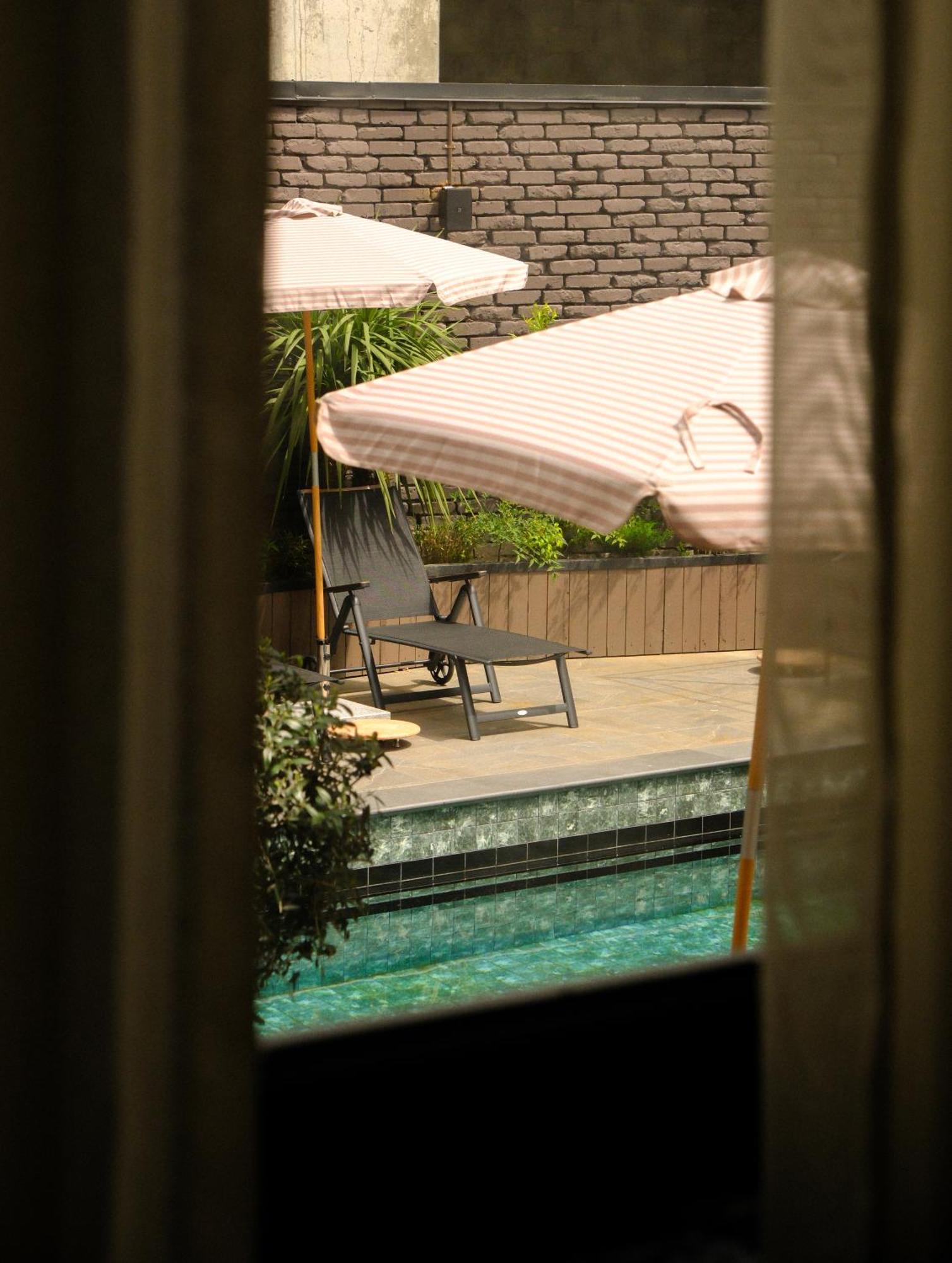 Communal Hotel Kʼutʼaisi Exterior foto